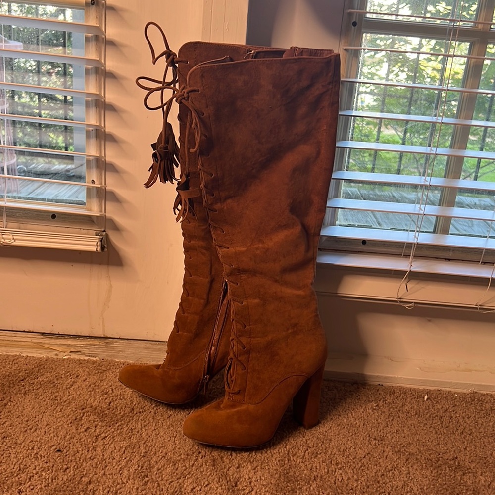 Shoedazzle knee high brown boots